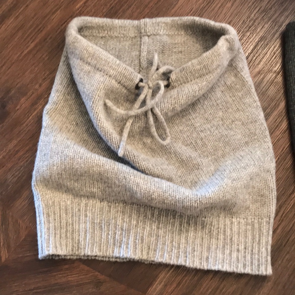 Michael Kors sample knit scarf